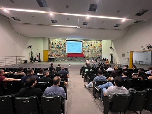 Encontro acontece no Centro Mineiro de Referência em Resíduos, em Belo Horizonte, abordando temas fundamentais para o avanço do licenciamento ambiental em Minas