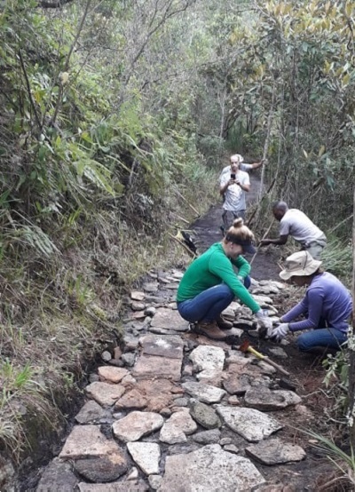 Curso_Manejo_Trilhas_Dentro3